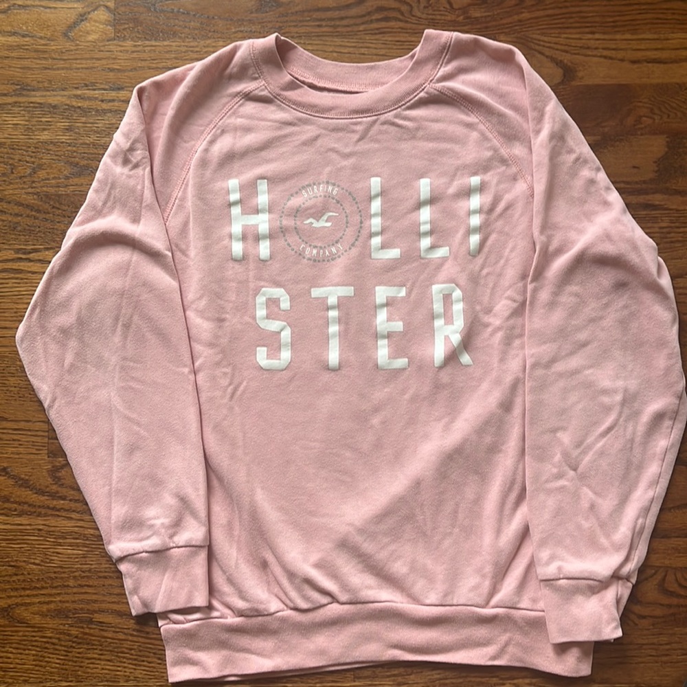 Hollister crew neck sweatshirt